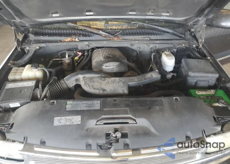 2005 Chevrolet Suburban K1500 z USA, uszkodzony, nr VIN 3GNFK16ZX5G144763